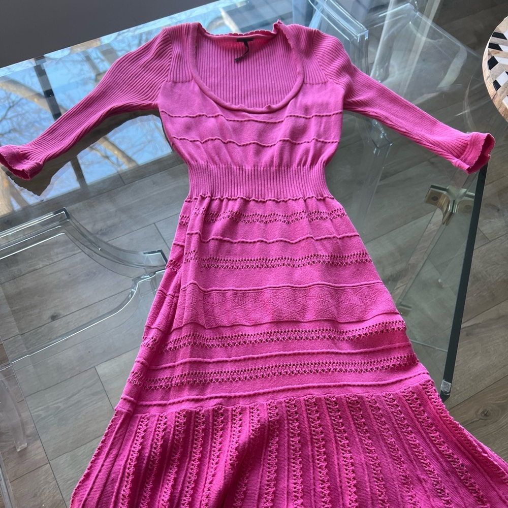 Elegant Pink Knit Dress